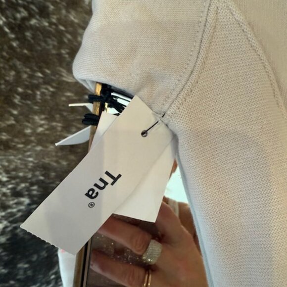 NWT TNA Light Grey Cozy Fleece Boyfriend Cropped Hoodie - Size 1 - Picture 7 of 7